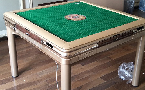 棋牌室曲麻莱曲麻莱麻将机实拍展示